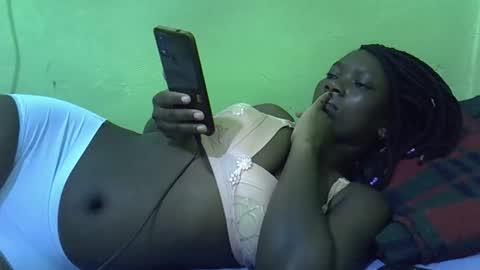 sweet_cherie1 online show from May 12, 2026, 5:48 am