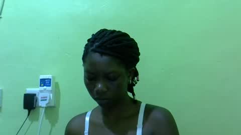 sweet_cherie1 online show from May 19, 2026, 5:25 am