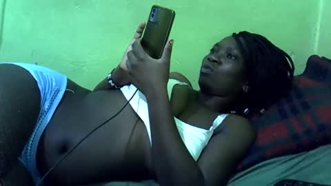 sweet_cherie1 online show from May 20, 2026, 5:35 am
