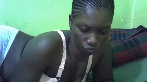 sweet_cherie1 online show from June 1, 2026, 7:26 pm