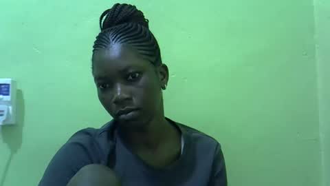 sweet_cherie1 online show from June 3, 2026, 5:32 am