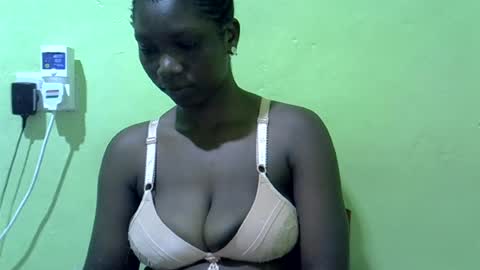 sweet_cherie1 online show from June 19, 2026, 7:17 pm