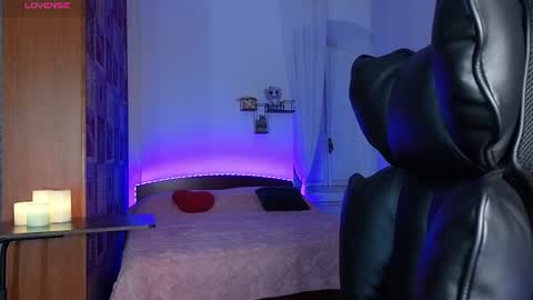Sweet Cherry online show from June 11, 2026, 7:45 pm