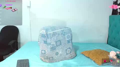 Snapshot of sweet_devil2 chatting on December 5, 2024, 10:23 pm kandy muller online show from December 5, 2024, 10:23 pm