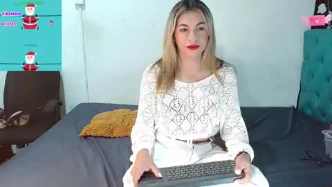 Snapshot of sweet_devil2 chatting on December 13, 2024, 8:26 pm kandy muller online show from December 13, 2024, 8:26 pm