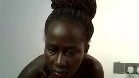 sweet_diva19 online show from September 18, 2025, 9:00 am