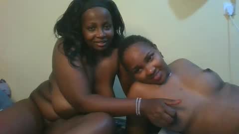 sweet_dollo online show from October 1, 2025, 8:26 pm