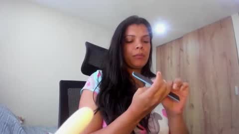 Kendra online show from January 14, 2026, 2:12 pm