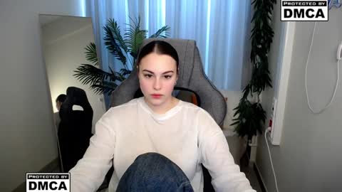 Chloe online show from February 1, 2026, 6:34 am