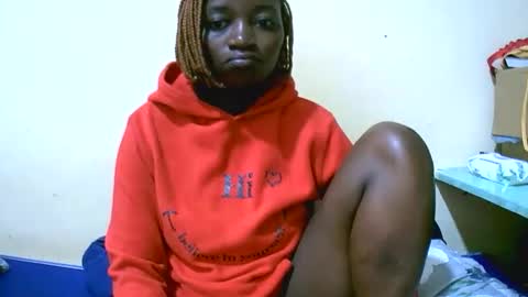 Snapshot of sweet_elena24 chatting on October 1, 2025, 3:34 am shillah online show from October 1, 2025, 3:34 am