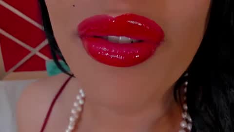 sweet_eliizabeth online show from June 24, 2026, 1:10 pm