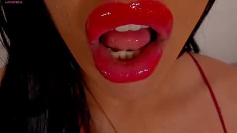 sweet_eliizabeth online show from July 28, 2026, 4:39 pm