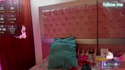  emmili  online show from February 10, 2026, 11:47 am