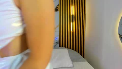 Snapshot of sweet_flame_ chatting on October 2, 2025, 8:27 pm sweet_flame_ online show from October 2, 2025, 8:27 pm