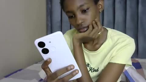 Snapshot of sweet_freaky chatting on March 18, 2026, 8:50 am sweet_freaky online show from March 18, 2026, 8:50 am