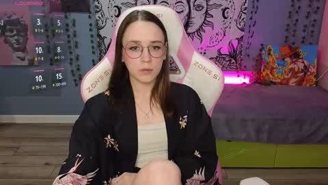 Snapshot of sweet_frosty chatting on September 26, 2025, 3:10 am Alice online show from September 26, 2025, 3:10 am