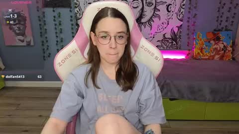 Snapshot of sweet_frosty chatting on October 12, 2025, 4:11 am Alice online show from October 12, 2025, 4:11 am