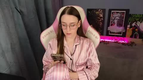 Alice online show from May 4, 2026, 3:57 am