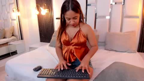 sweet_gema_ online show from September 12, 2025, 4:51 pm