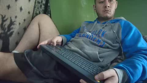 sweet_guy36 online show from September 13, 2025, 3:45 pm