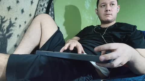 sweet_guy36 online show from September 29, 2025, 6:02 pm