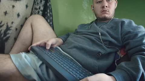 sweet_guy36 online show from October 3, 2025, 3:42 pm