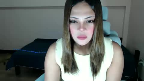 Snapshot of sweet_hard_queenxxx chatting on February 23, 2025, 11:47 pm sophia daisy online show from February 23, 2025, 11:47 pm