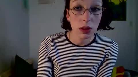 sweet_harvey online show from May 5, 2026, 12:40 am