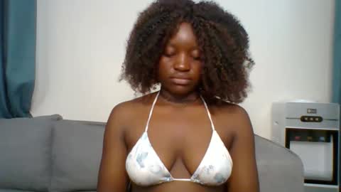 Snapshot of sweet_jenica chatting on October 8, 2025, 4:54 am ESTHER NEEMA online show from October 8, 2025, 4:54 am