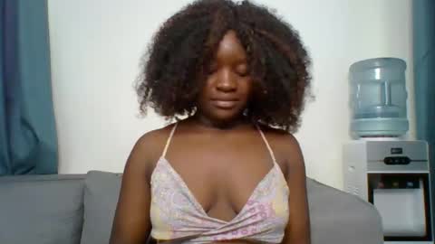 Snapshot of sweet_jenica chatting on October 20, 2025, 4:13 am ESTHER NEEMA online show from October 20, 2025, 4:13 am