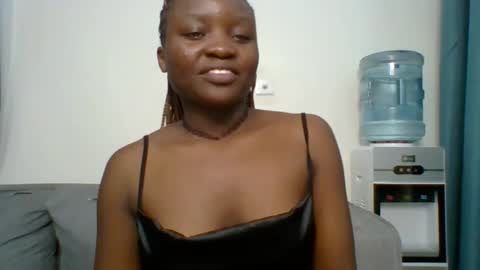 Snapshot of sweet_jenica chatting on October 24, 2025, 5:37 am ESTHER NEEMA online show from October 24, 2025, 5:37 am