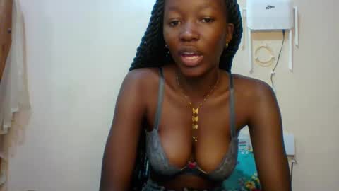 Sweet KCandy online show from May 3, 2026, 8:09 am