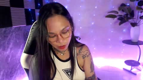 sweet_kittykatya online show from January 14, 2025, 7:11 pm