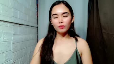 LAIKA online show from June 24, 2026, 1:04 am