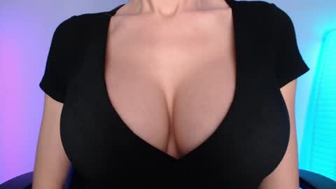 Snapshot of sweet_lil_thing chatting on April 1, 2026, 2:58 pm Jen online show from April 1, 2026, 2:58 pm