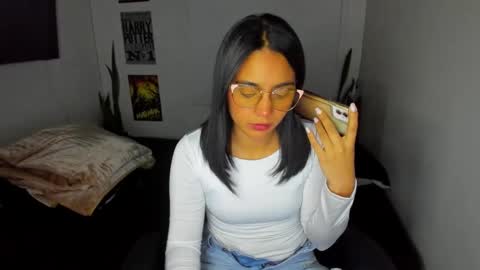 Lina online show from March 13, 2026, 1:34 am