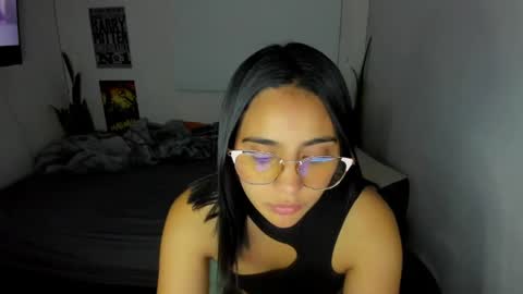 Lina online show from May 22, 2026, 2:30 am