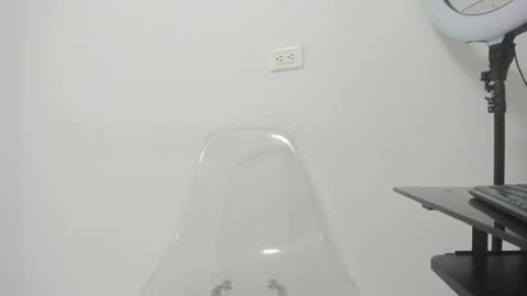 sweet_litle online show from June 4, 2026, 8:59 pm