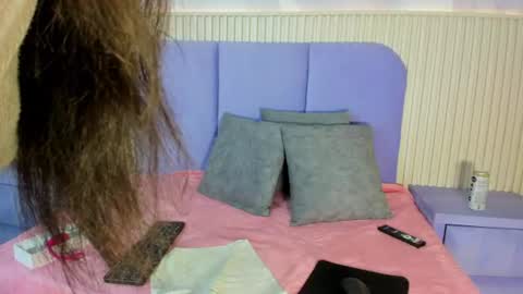 sweet_loove26 online show from June 24, 2026, 3:49 am