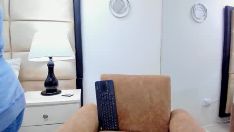 Luciana online show from December 20, 2025, 8:05 pm