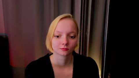 Snapshot of sweet_lynx chatting on April 23, 2026, 4:20 pm Lana online show from April 23, 2026, 4:20 pm