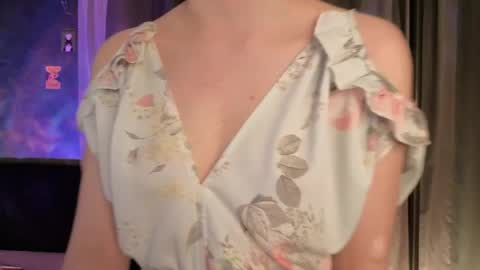 Snapshot of sweet_lynx chatting on May 31, 2026, 6:09 pm Lana online show from May 31, 2026, 6:09 pm