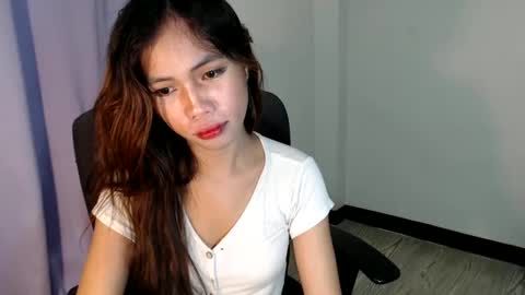 Maleia online show from February 6, 2025, 10:43 pm