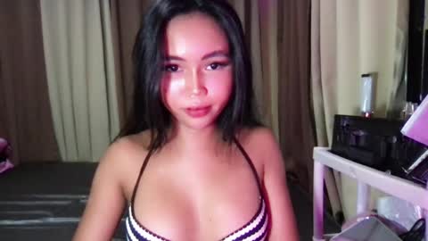 Maleia online show from July 23, 2026, 1:58 am