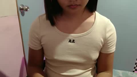 Snapshot of sweet_mary_onboard chatting on May 9, 2026, 1:27 pm sweet_mary_onboard online show from May 9, 2026, 1:27 pm