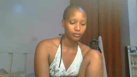 Linda online show from April 14, 2026, 2:39 am