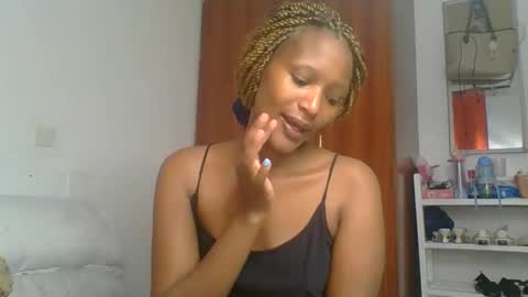 Linda online show from May 5, 2026, 2:30 am