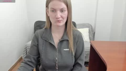 Mila online show from May 3, 2026, 6:03 pm