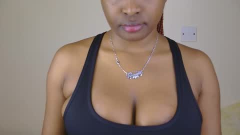 Snapshot of sweet_miah12 chatting on March 18, 2026, 6:44 pm Queen debby online show from March 18, 2026, 6:44 pm