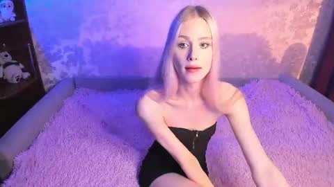 Snapshot of sweet_mol1y chatting on August 9, 2026, 8:03 pm sweet_mol1y online show from August 9, 2026, 8:03 pm